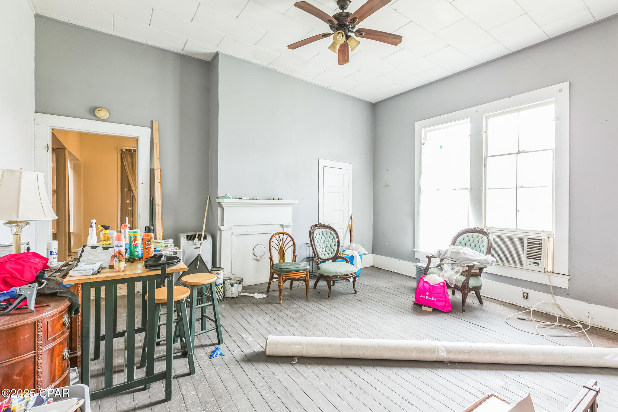 Listing photo id 9 for 406 Horry Avenue
