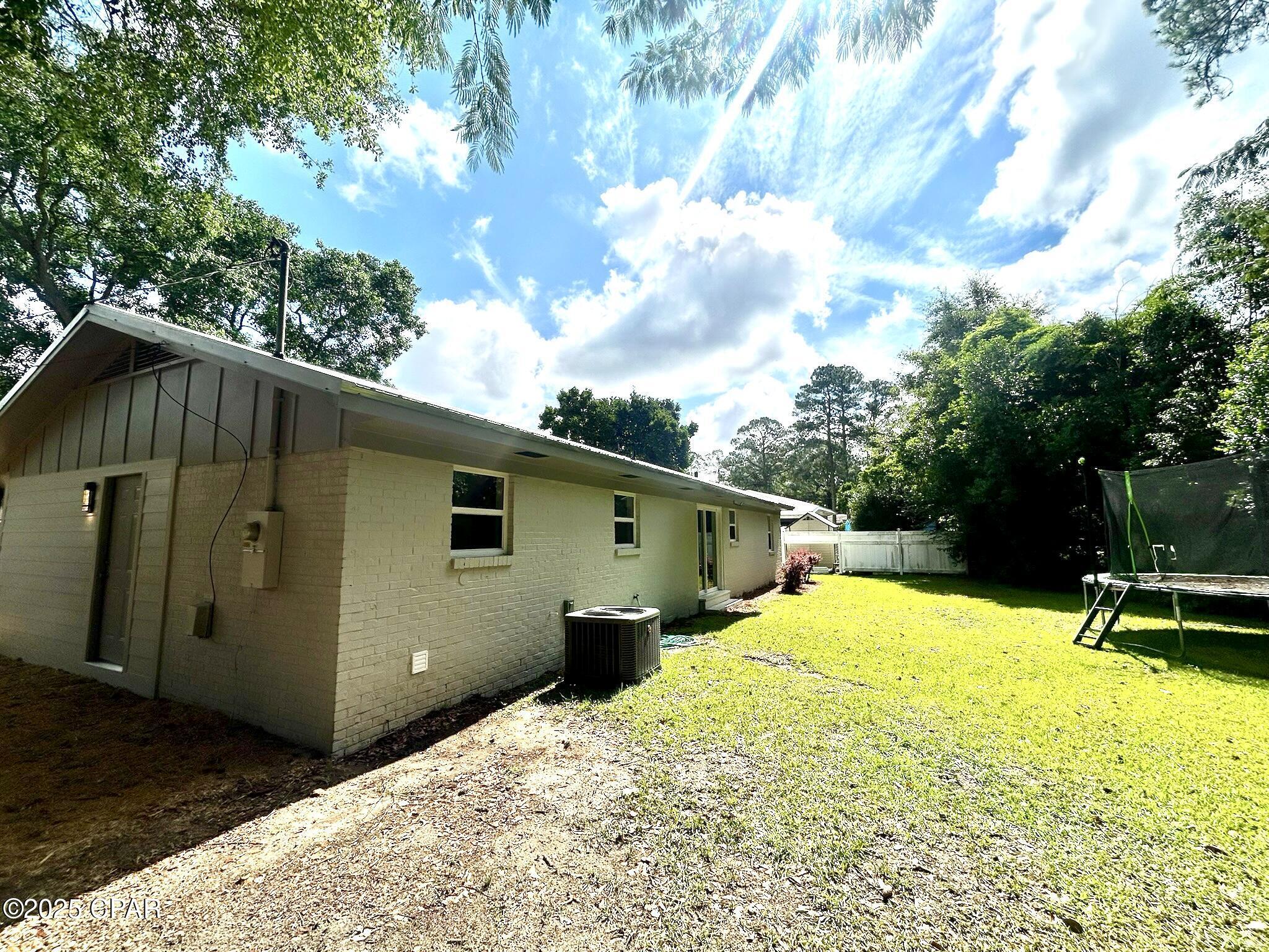 1117 10th Avenue, Graceville, Florida image 4