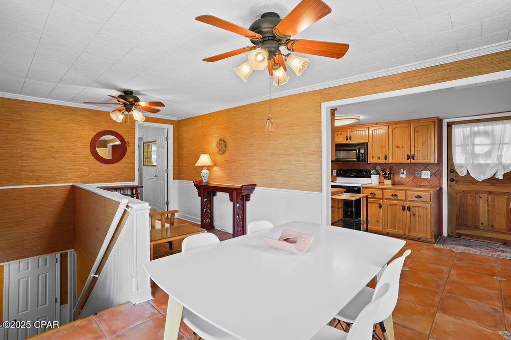 2684 Lakeview Circle, Alford, Florida image 7
