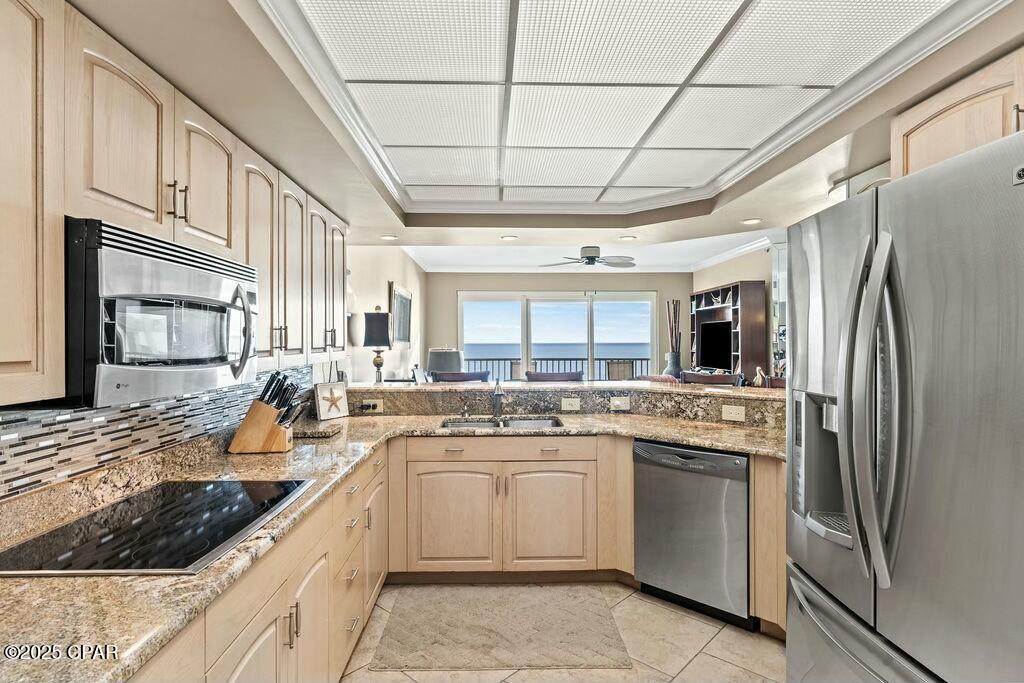 Image 13 For 6323 Thomas Drive 904b