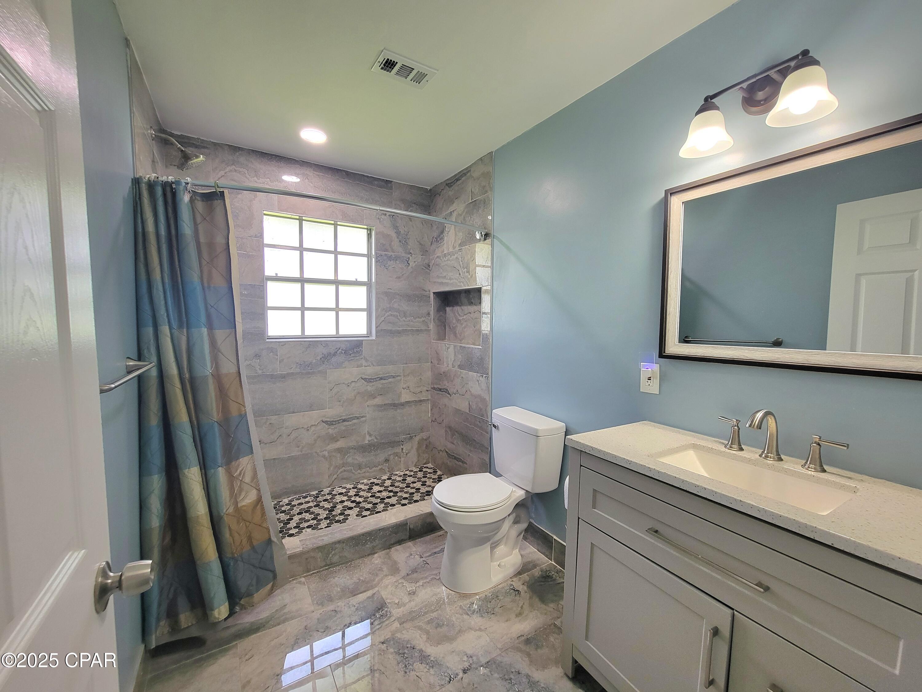 1021 8th Avenue, Graceville, Florida image 16