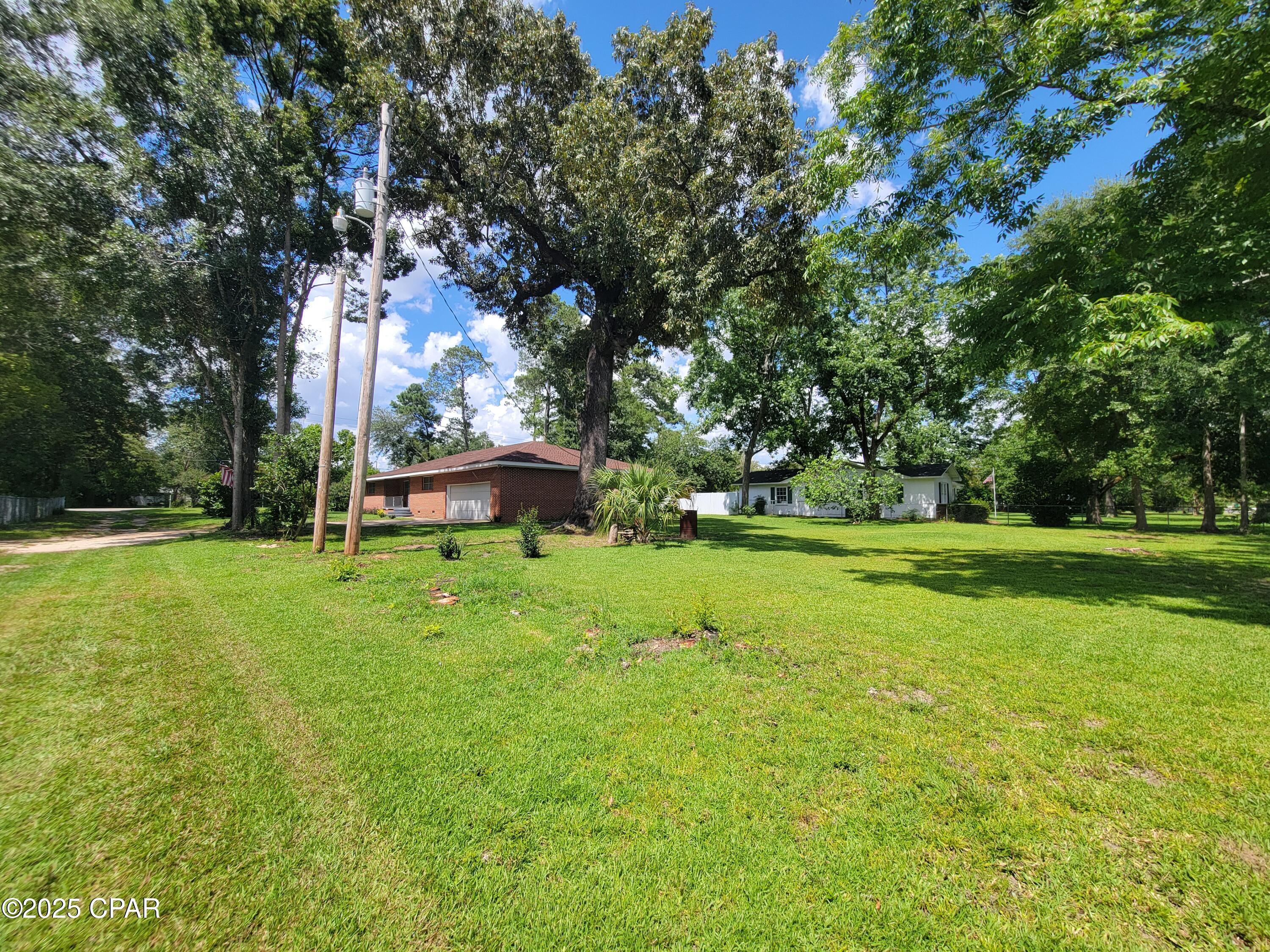 1021 8th Avenue, Graceville, Florida image 22