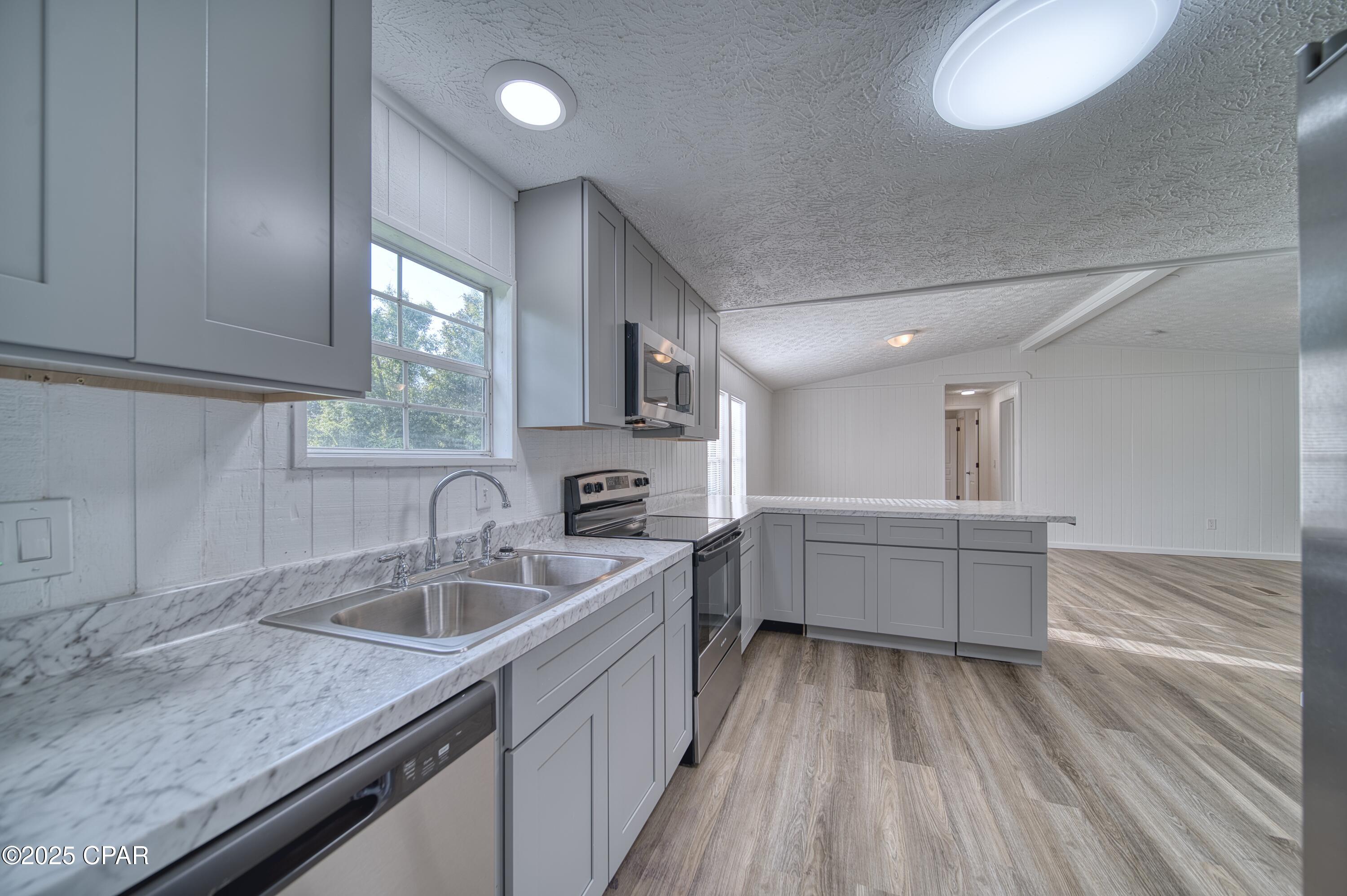 7923 Santa Rosa Avenue, Panama City, Florida image 23