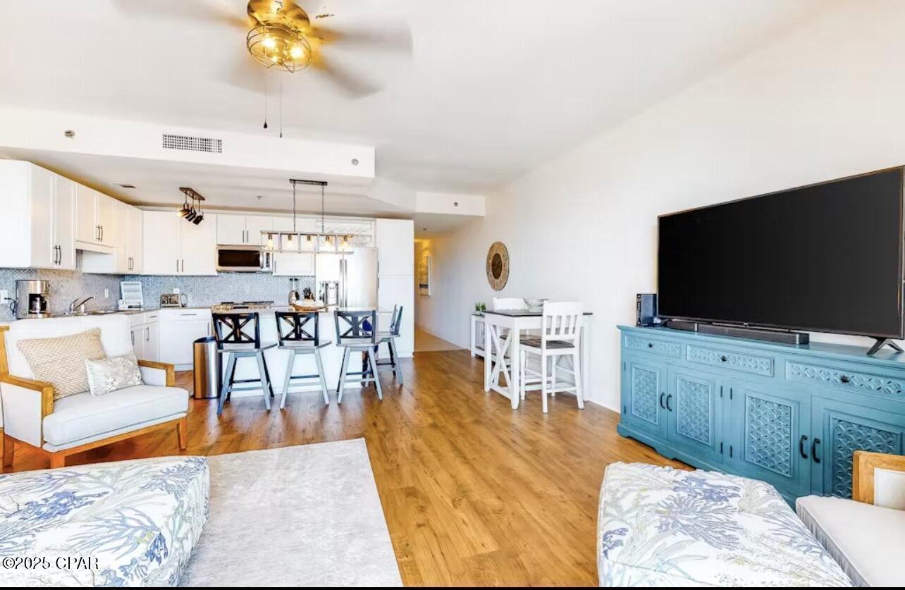9860 S Thomas Drive #1213, Panama City, Florida image 2