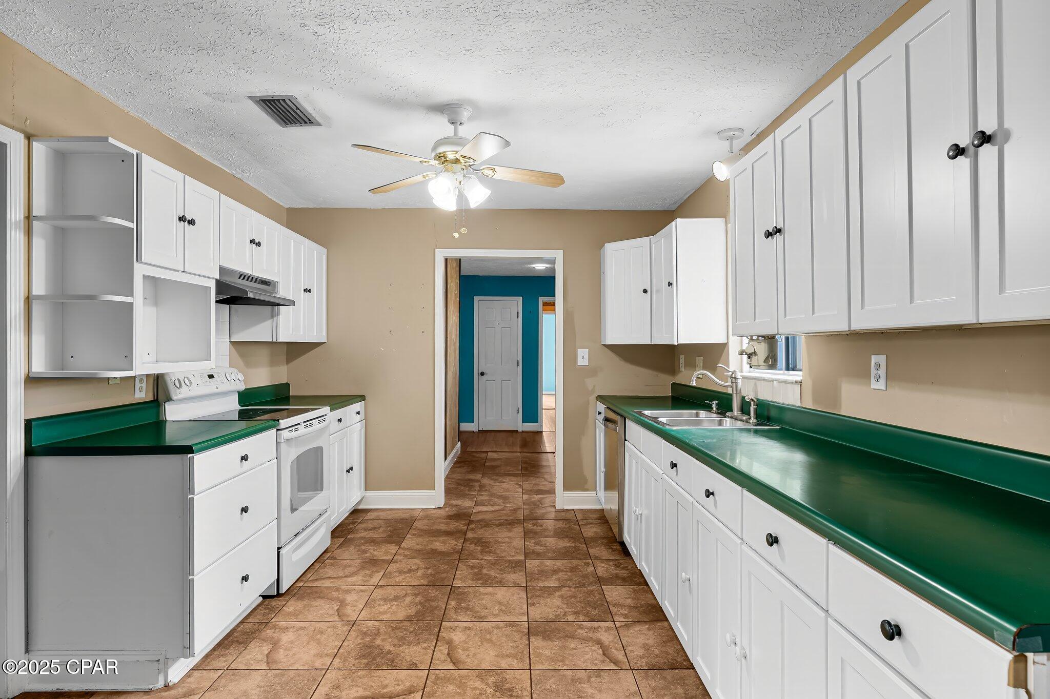917 Plantation Drive, Panama City, Florida image 9