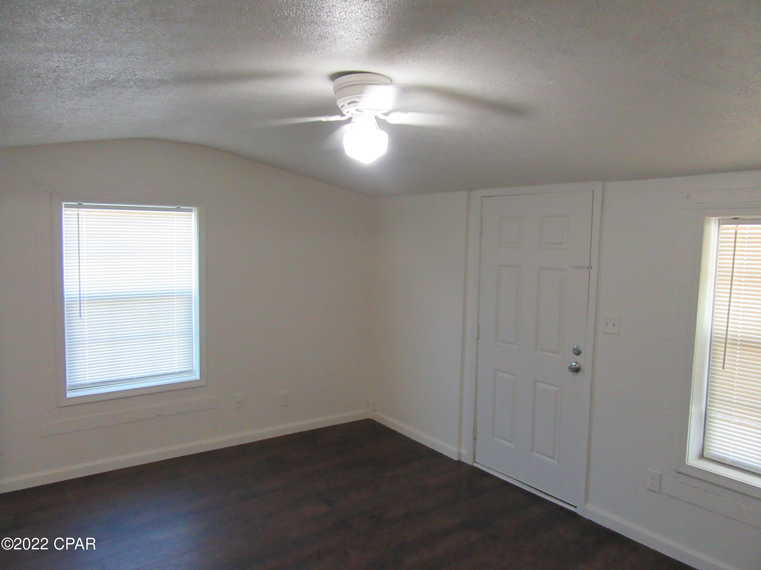 Image 3 For 237 Helen Avenue #b