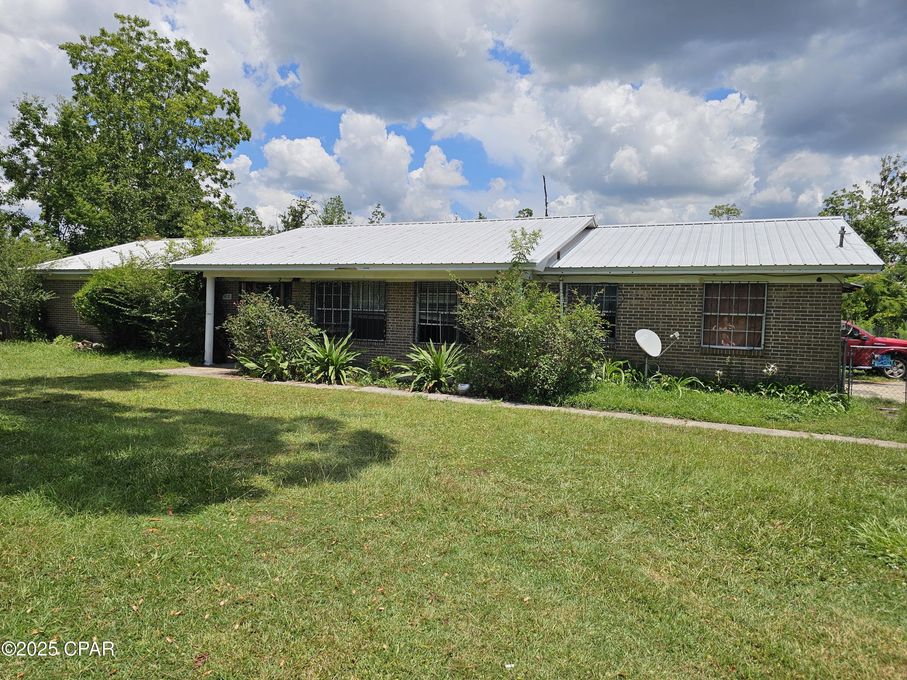 Image 1 For 418 Comet Avenue