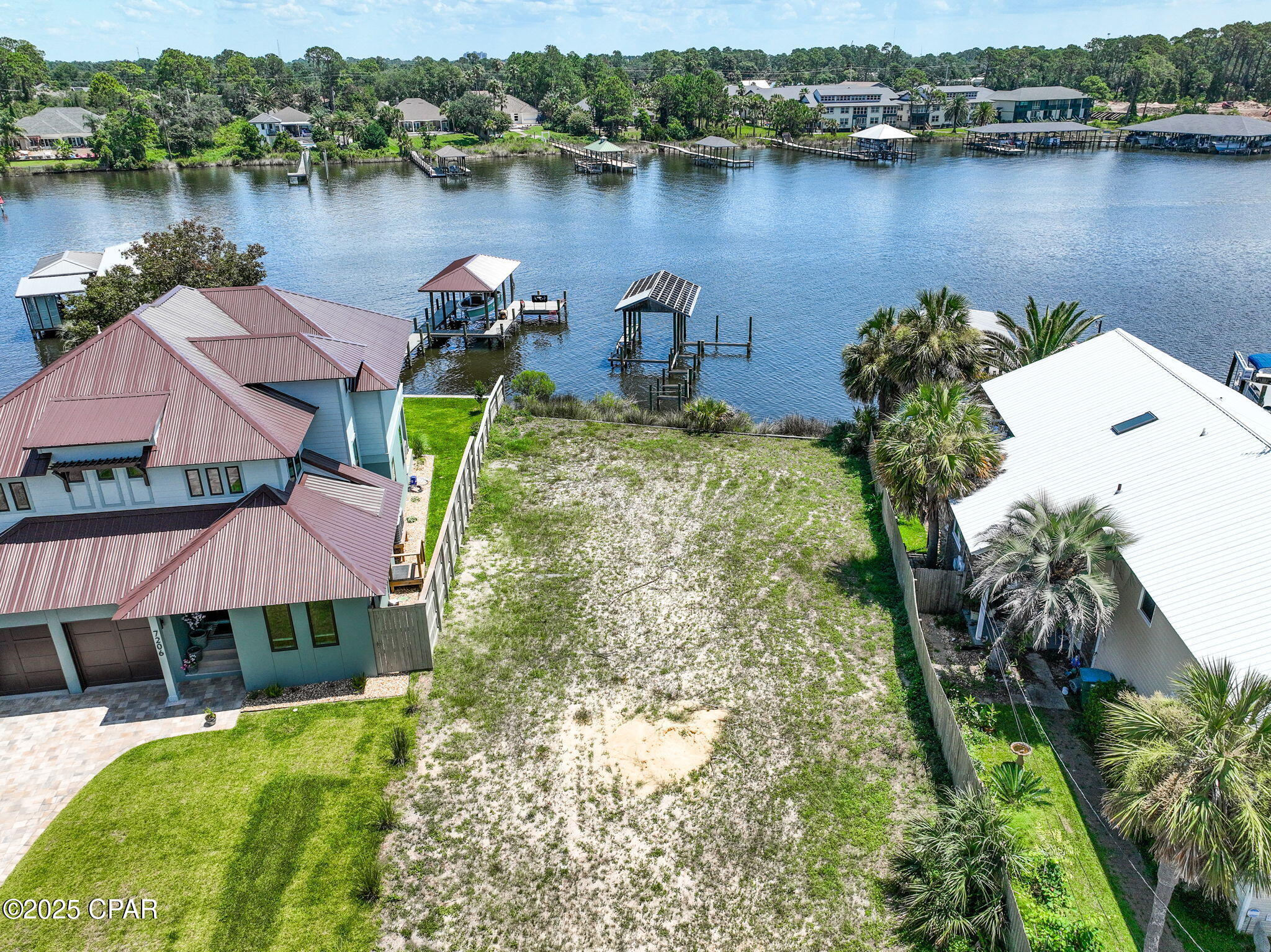 7204 S Lagoon Drive, Panama City, Florida image 2