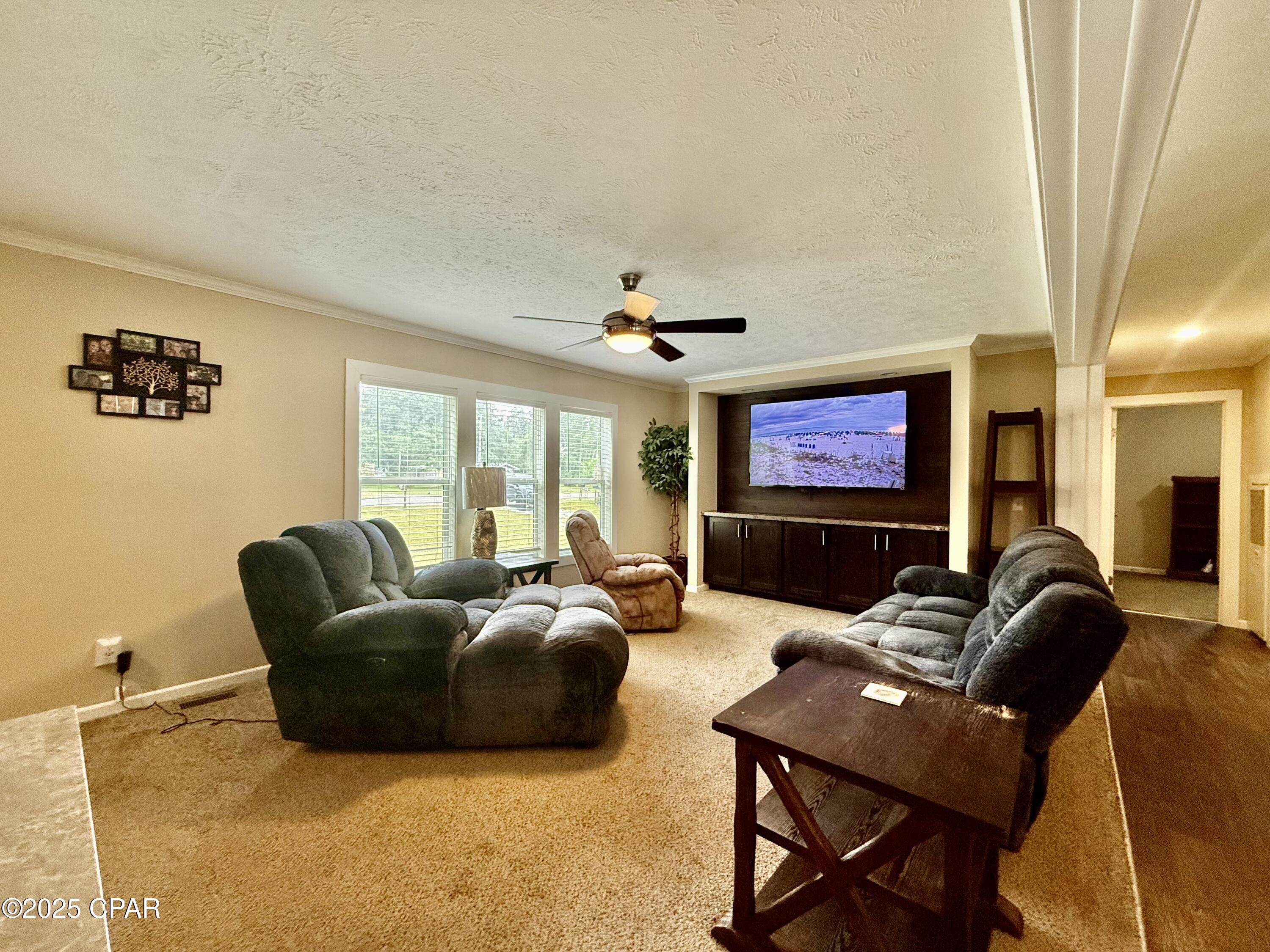 836 Phillips Drive, Freeport, Florida image 3