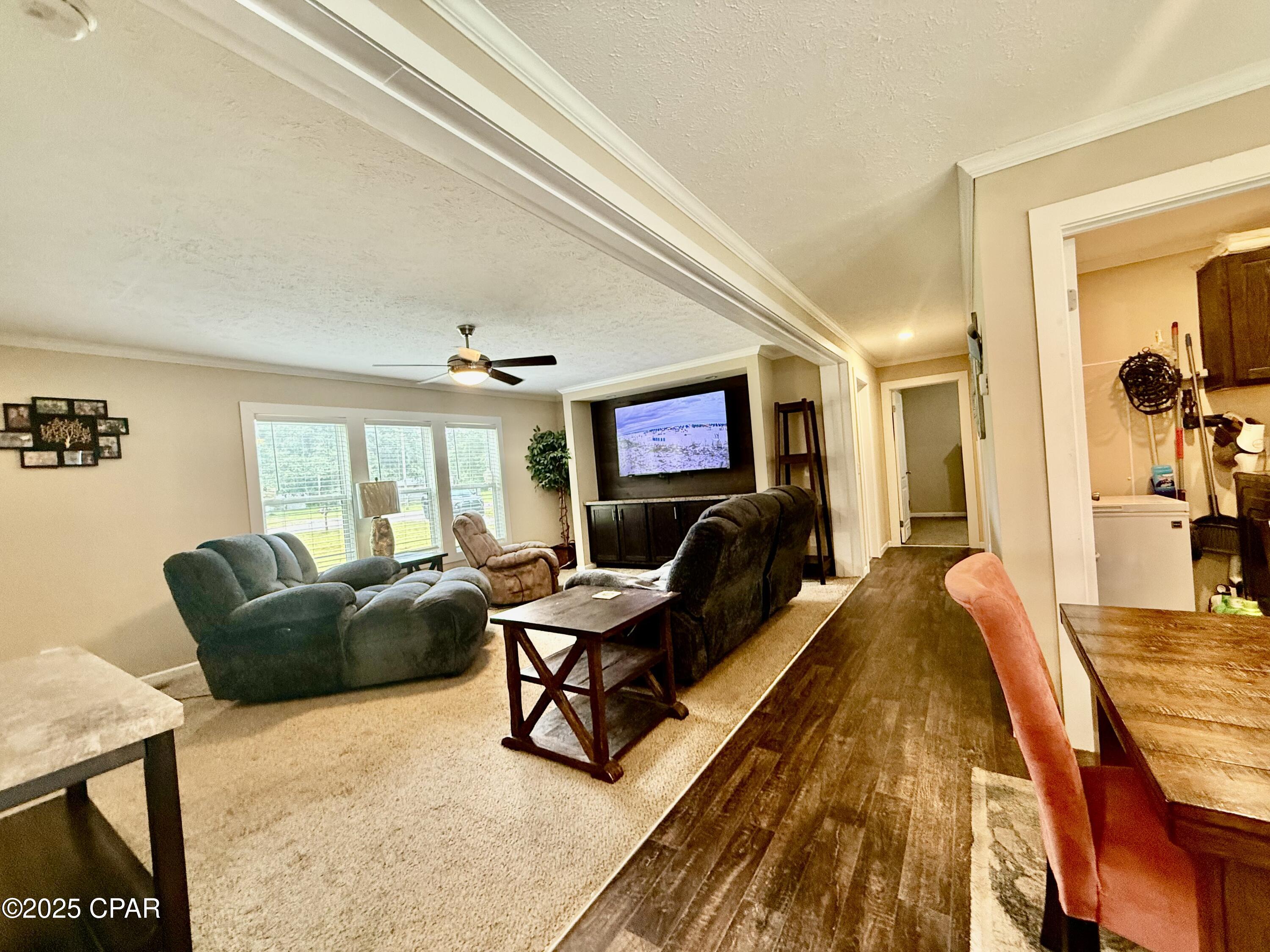 836 Phillips Drive, Freeport, Florida image 5