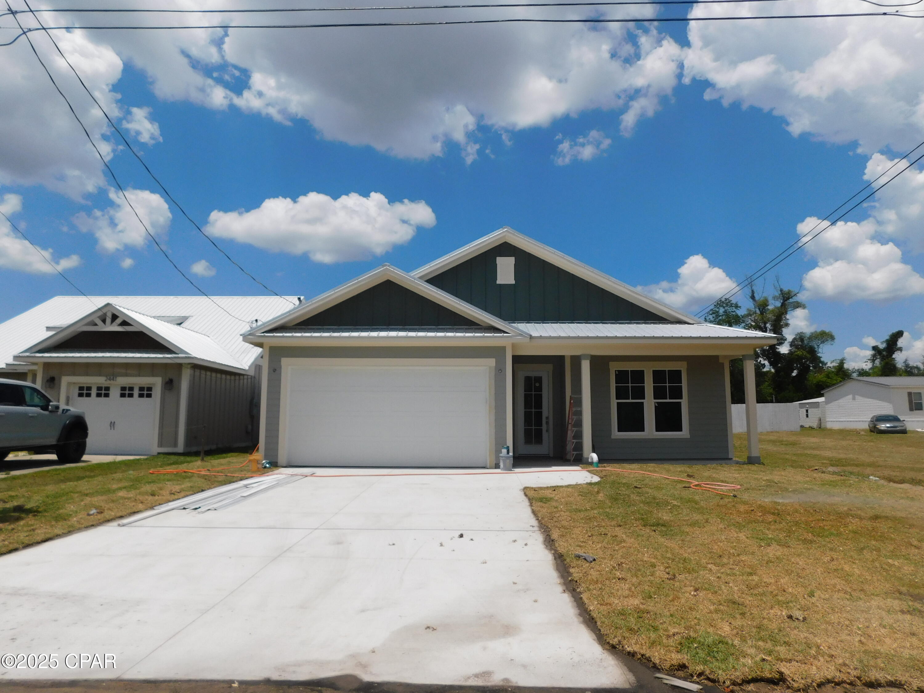 Image 1 For 2445 Mercedes Avenue
