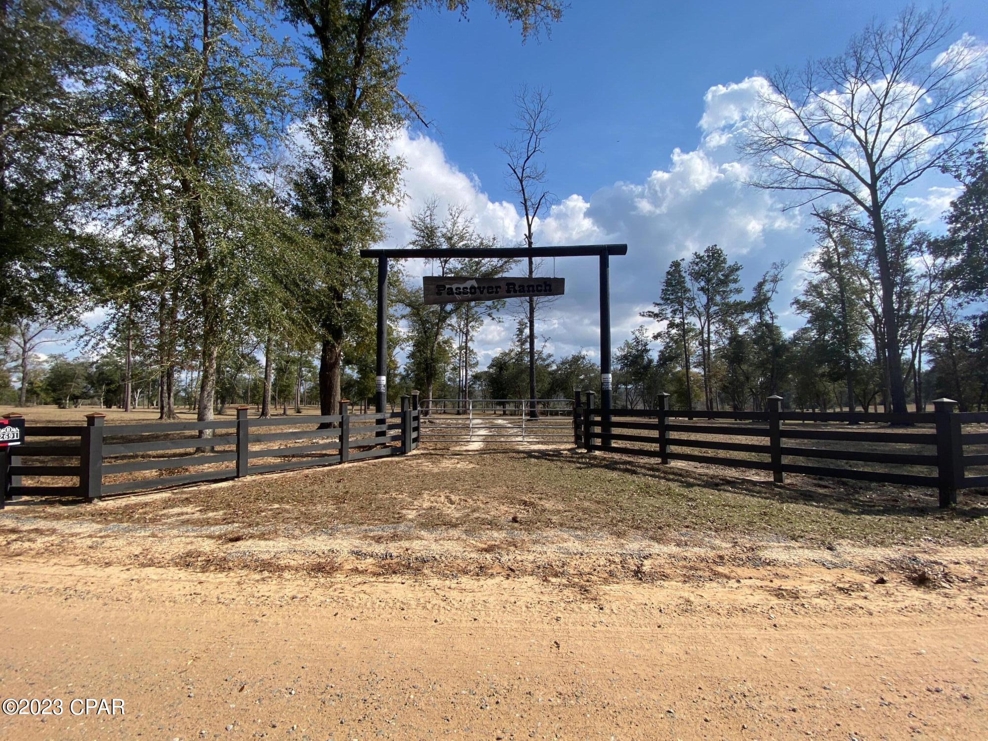 Photo of 2691 Gilberts Mill Chipley FL 32428