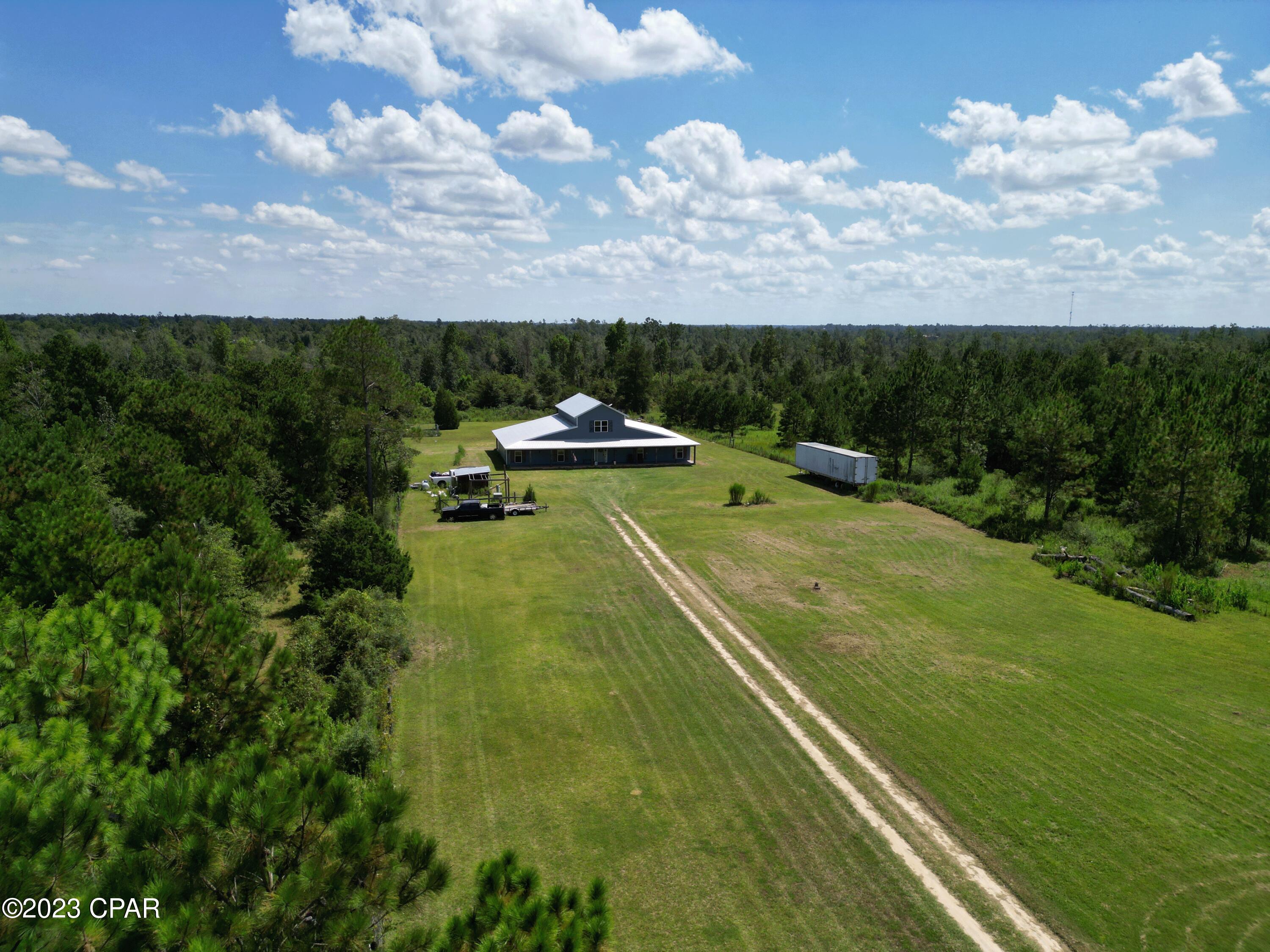 17991 NW County Road 287, Clarksville, FL 