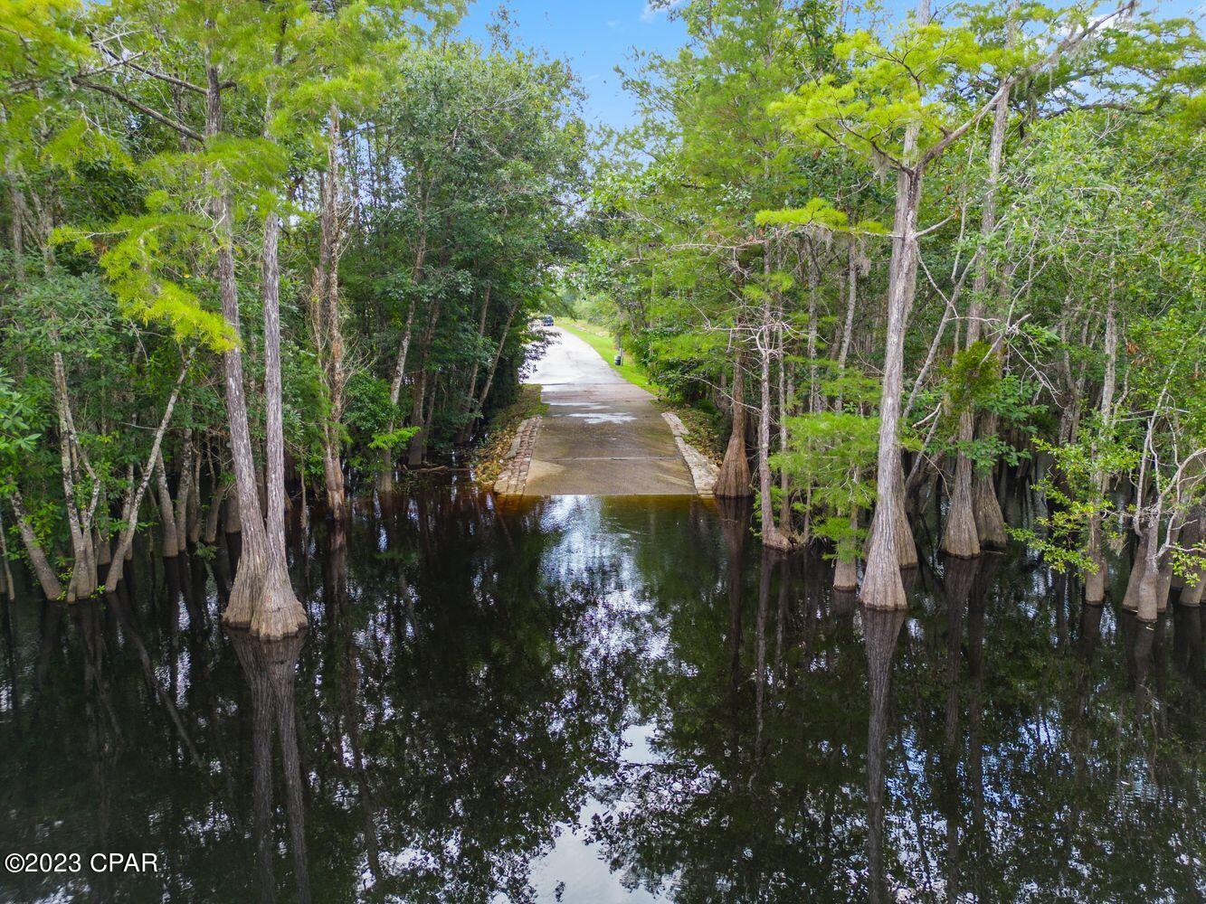 Photo of 1718 SE Davis Peacock Kinard FL 32449