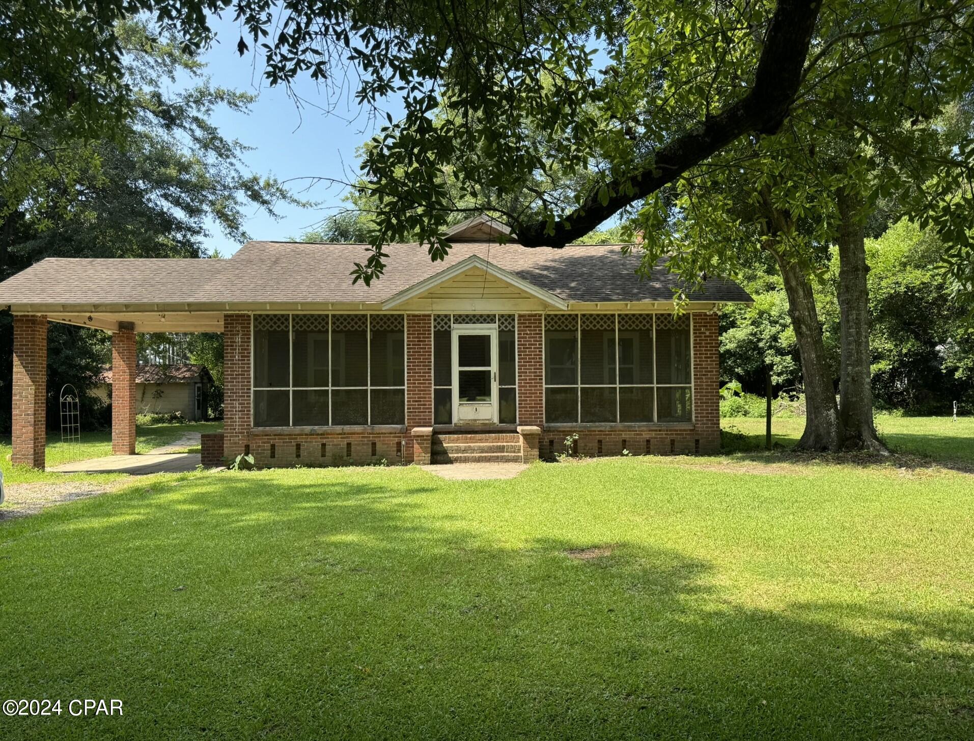 Photo of 226 11th Greensboro FL 32330