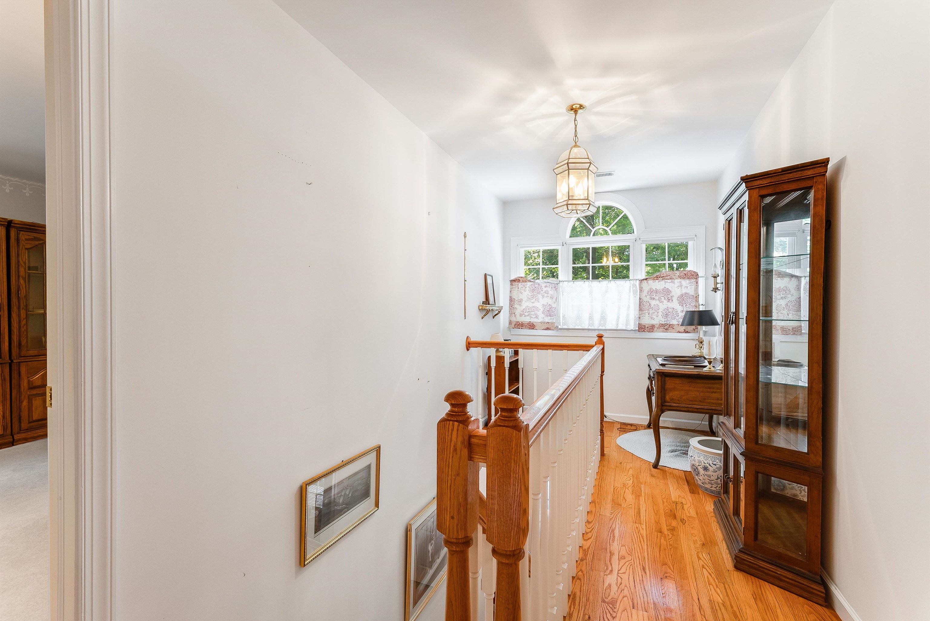 1069 Woodmont Dr