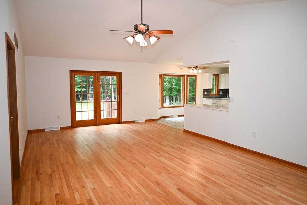 5662 Sugar Ridge Rd