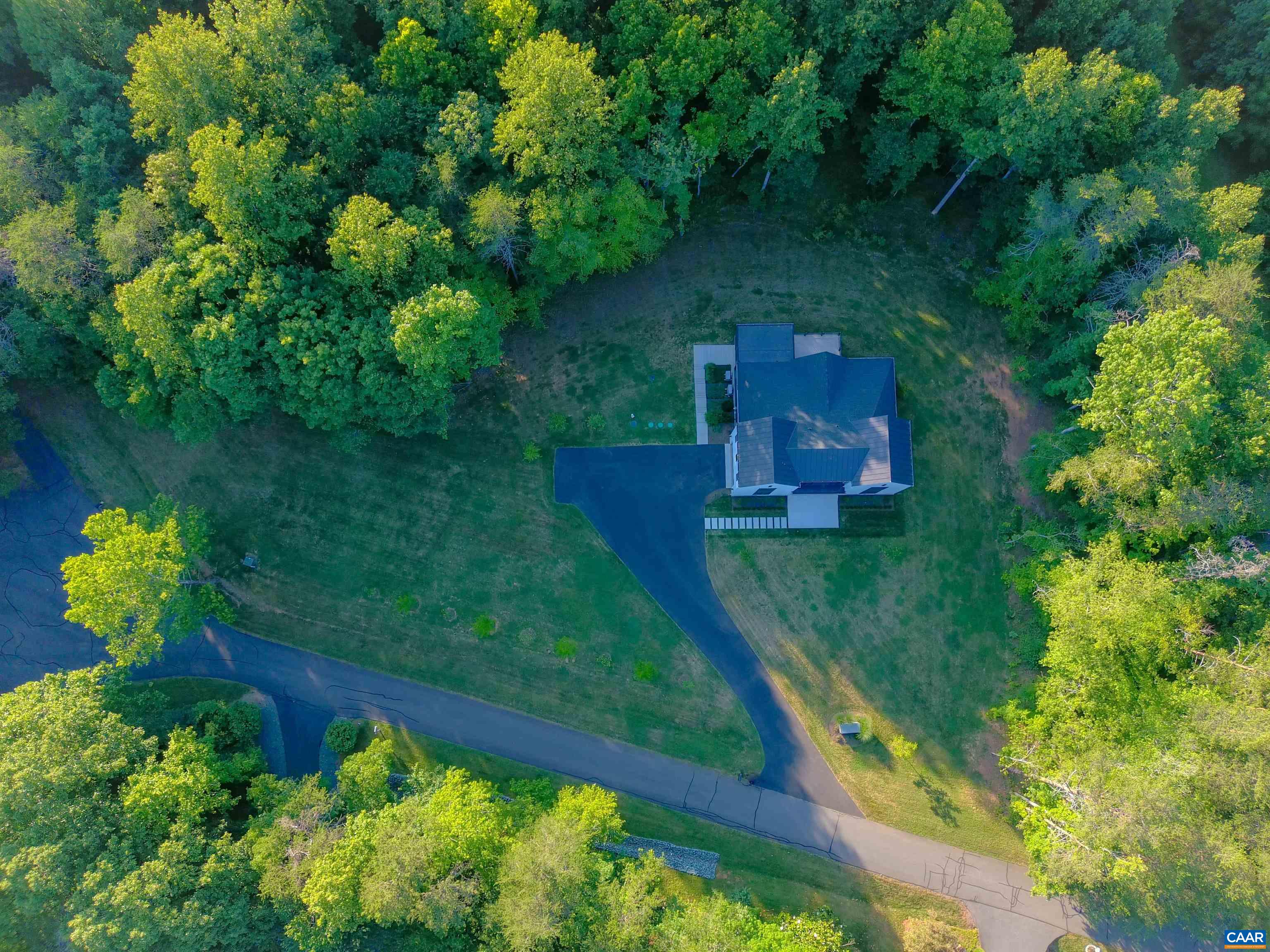 1450 Clearbrook Ln