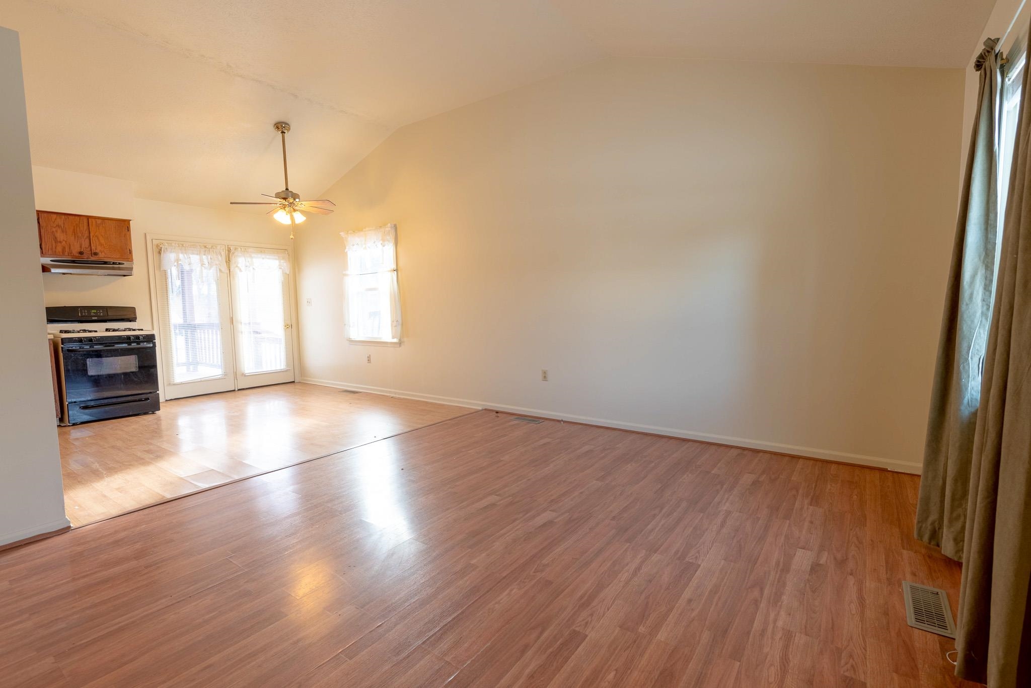 613 Ritchie Blvd