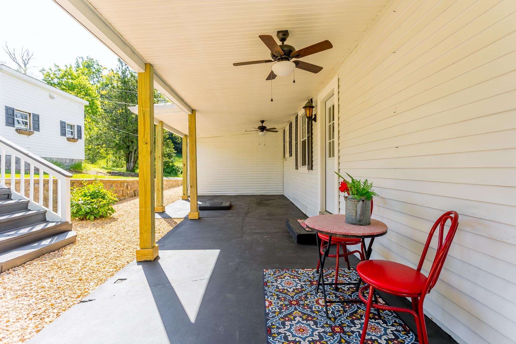 1099 Knightly Mill Rd