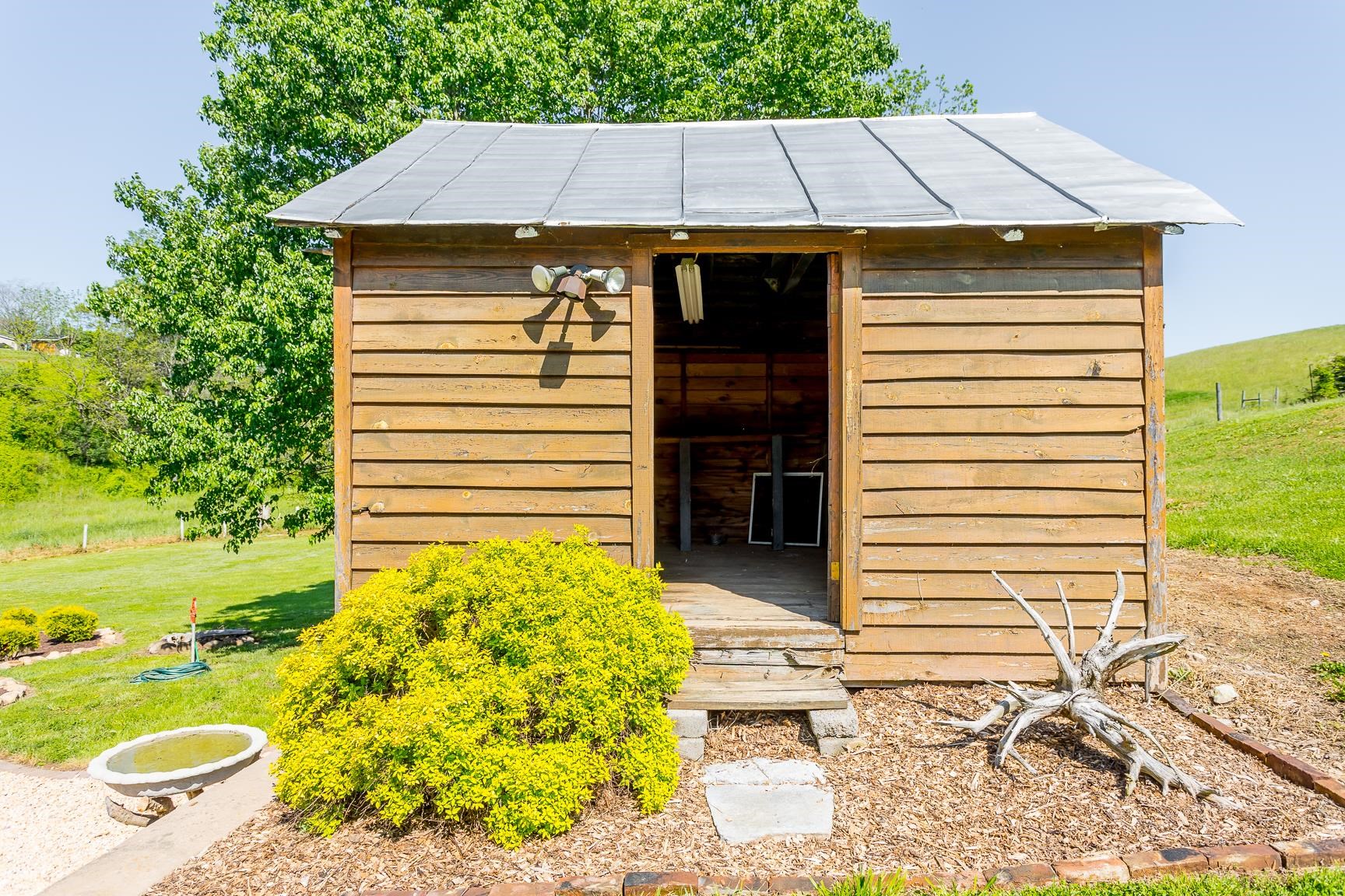1099 Knightly Mill Rd