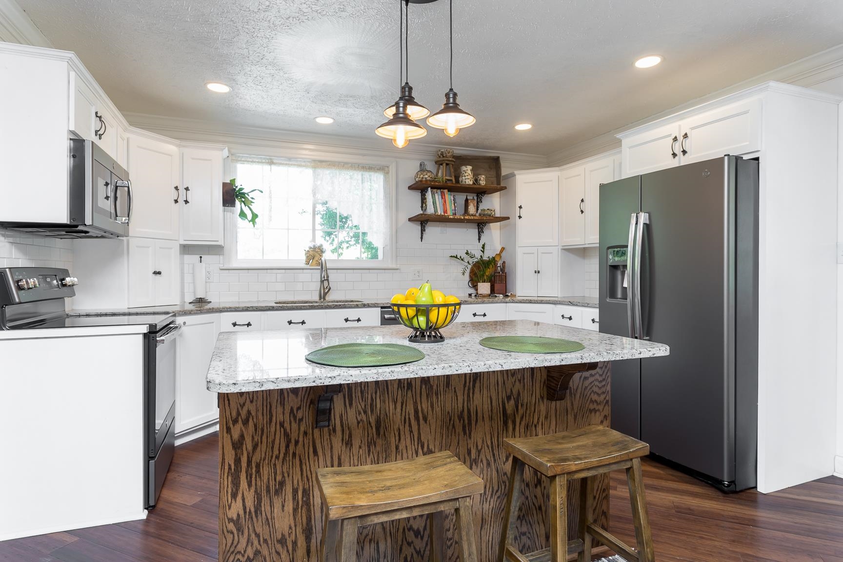 1099 Knightly Mill Rd