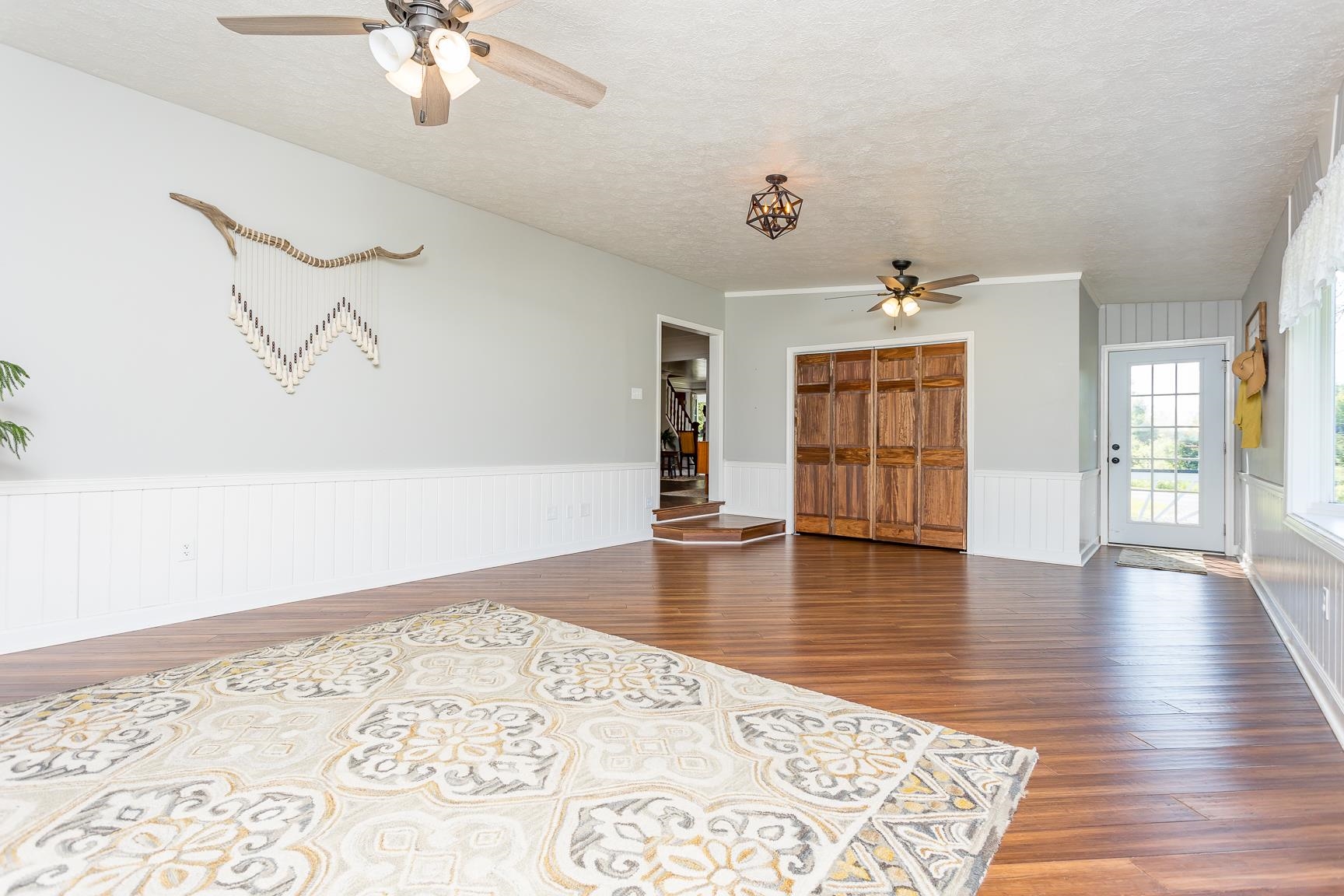 1099 Knightly Mill Rd