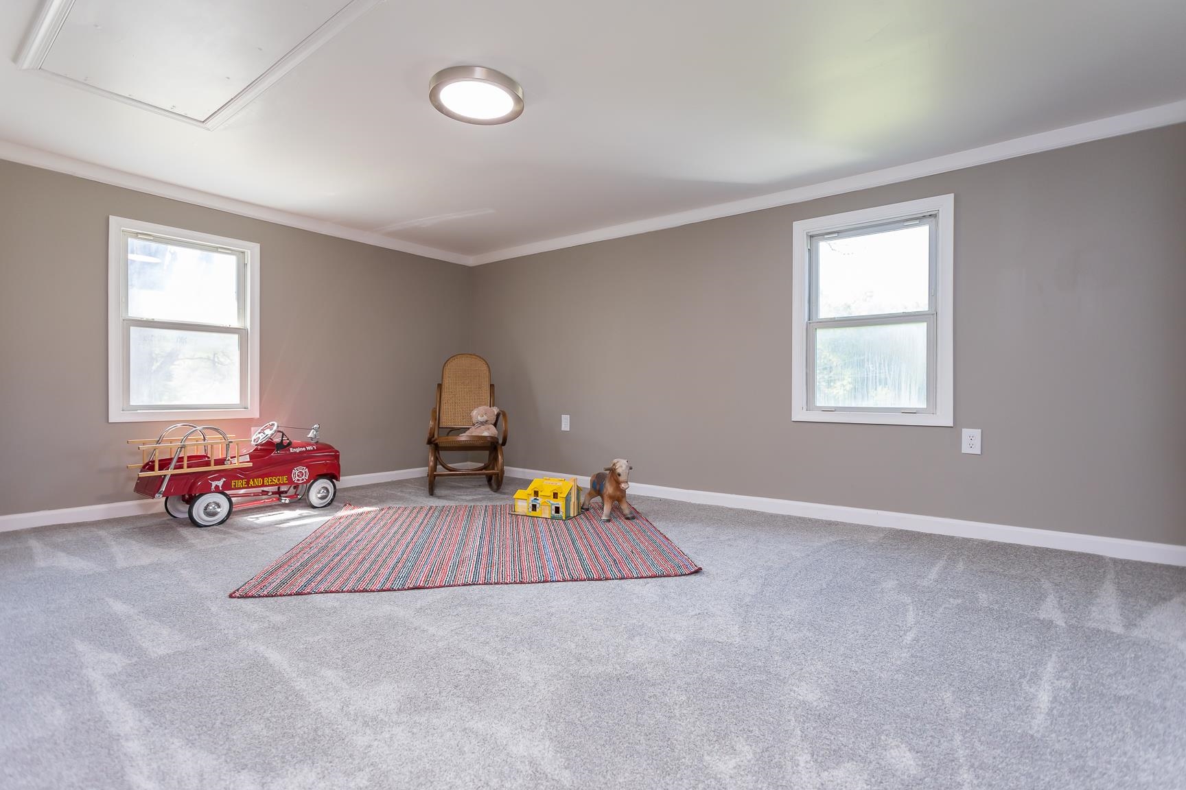 1099 Knightly Mill Rd