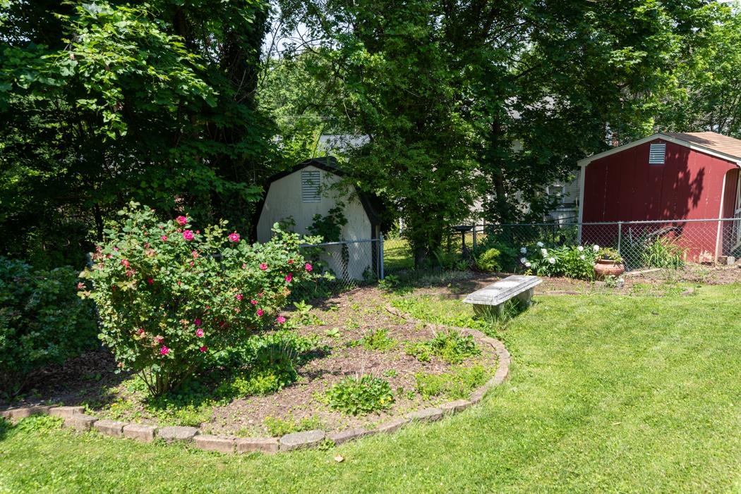 6 Belmont Dr
