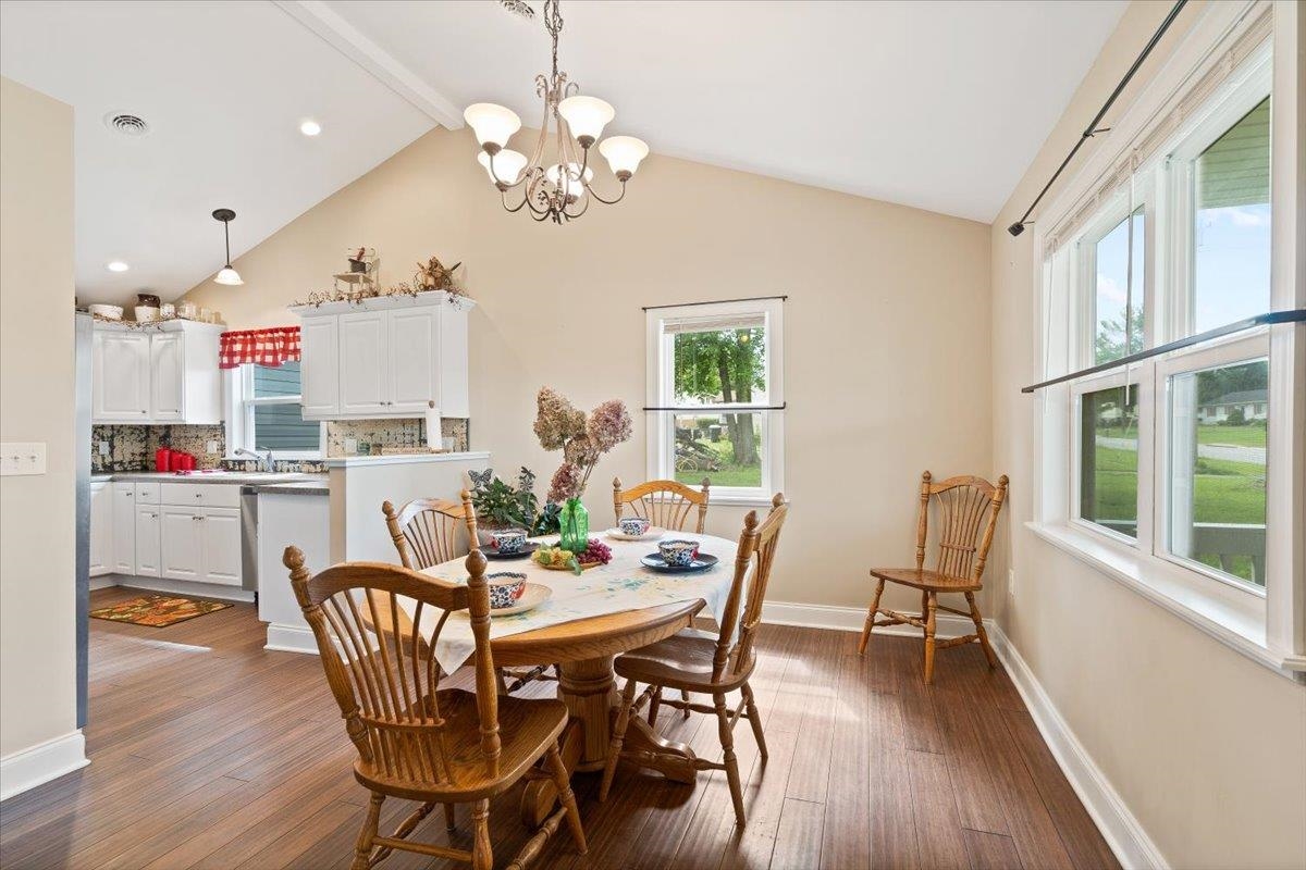 114 Howardsville Tpke