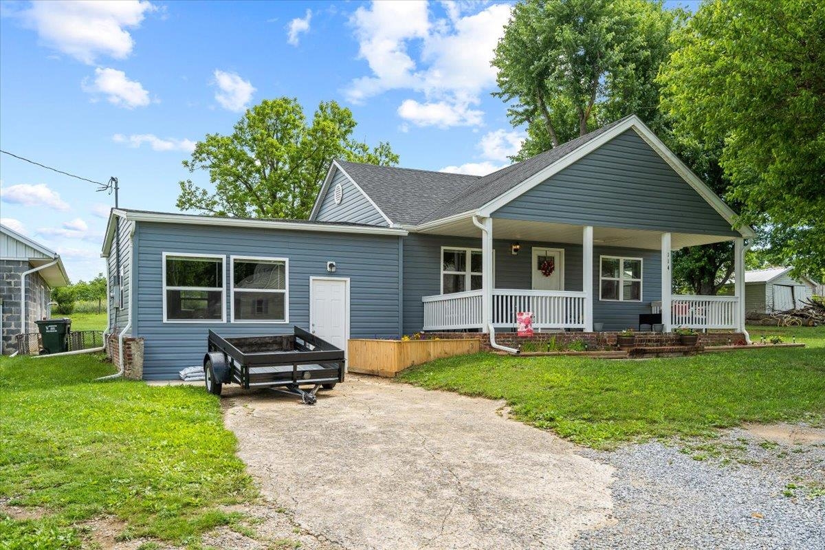 114 Howardsville Tpke