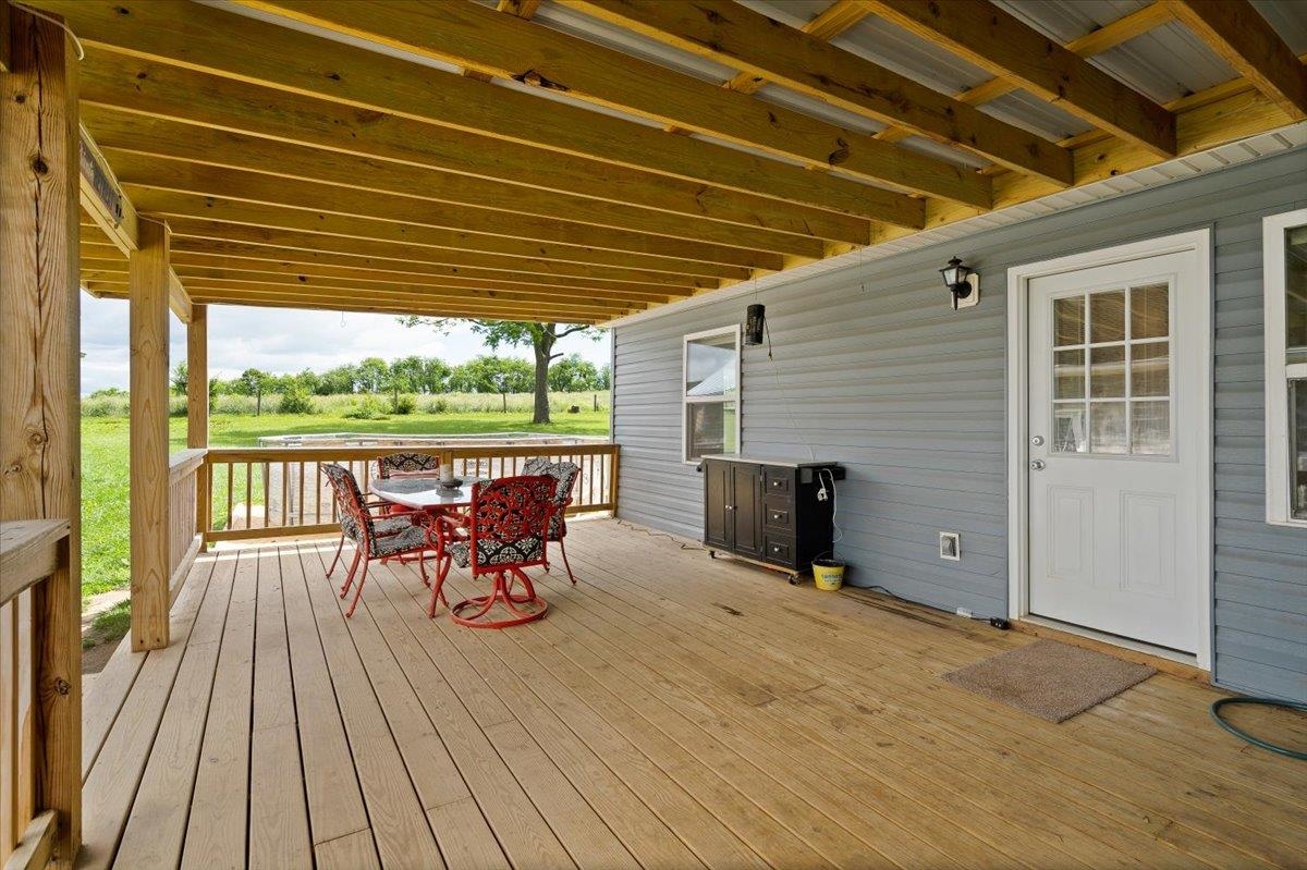114 Howardsville Tpke