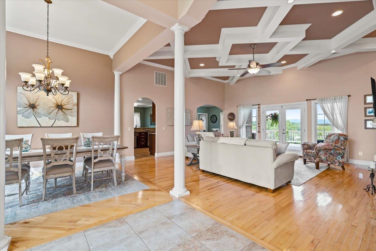 86 Lorway Farm Ln