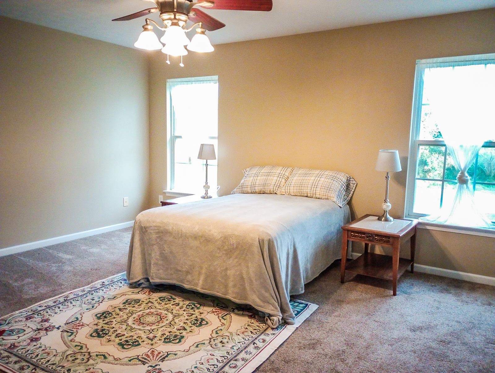 121 Falcon Ln