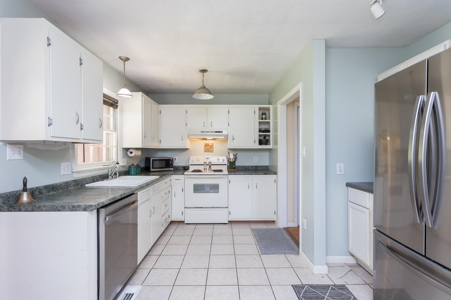 81 New Brunswick Rd