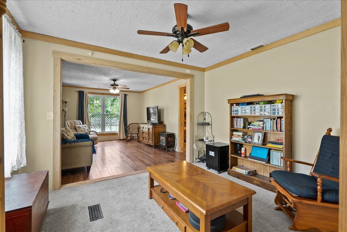 252 Forest Chapel Ln