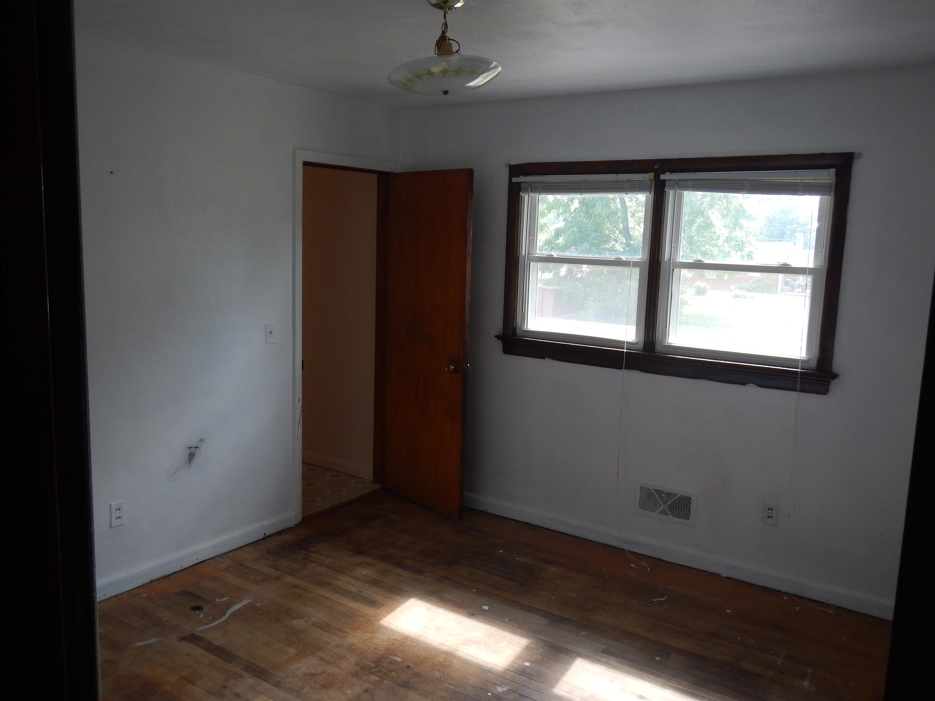 43 Virginia Ave