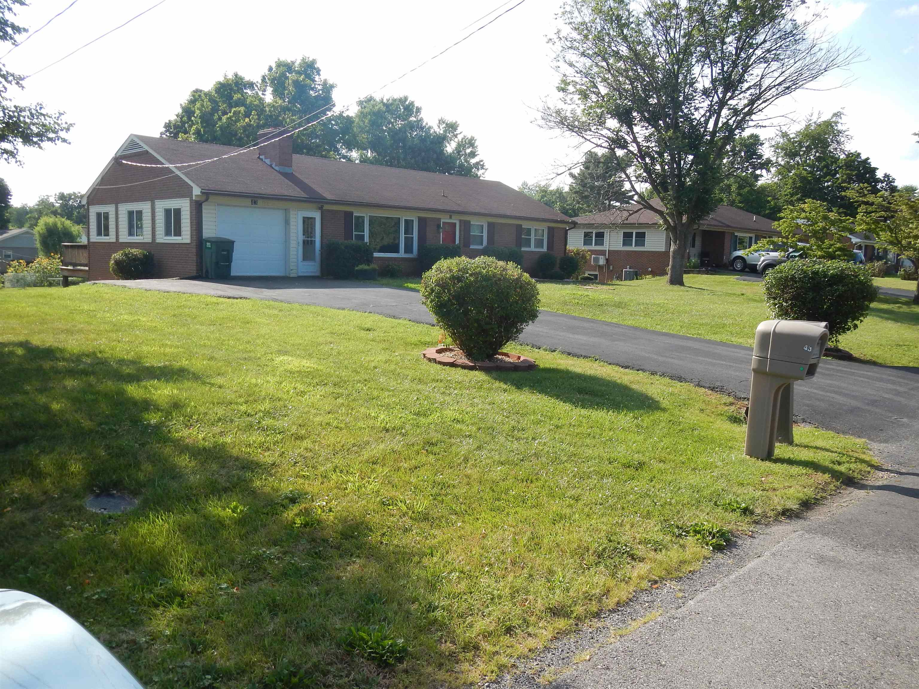 43 Virginia Ave