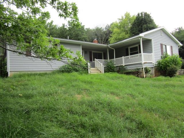 28 Grandview Ln