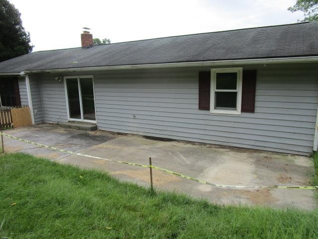28 Grandview Ln