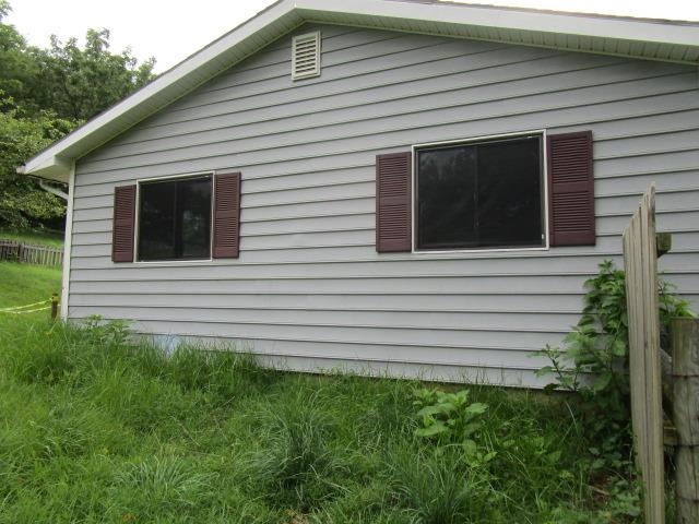 28 Grandview Ln