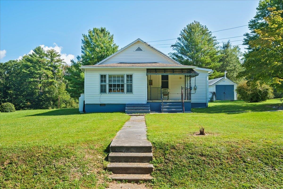 60 Pond Gap Ln