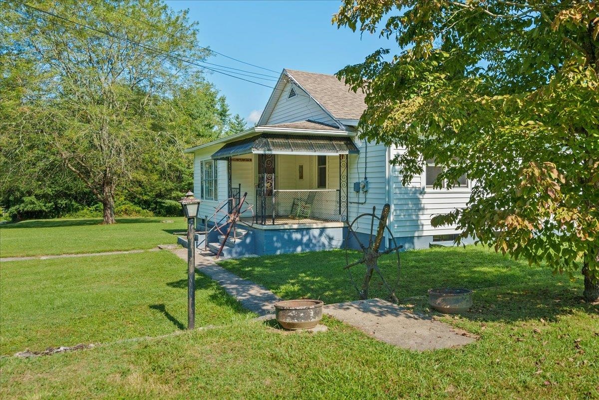 60 Pond Gap Ln