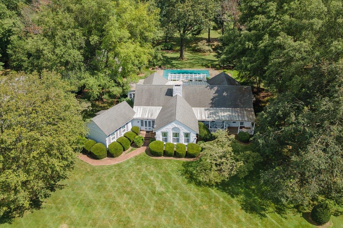 817 Old White Bridge Rd