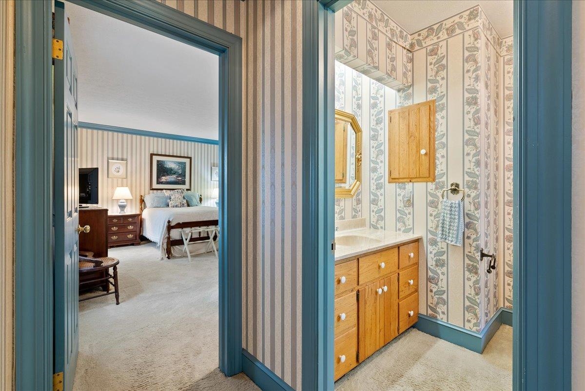 817 Old White Bridge Rd