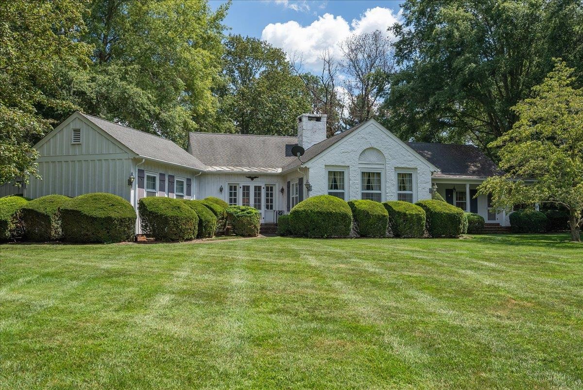 817 Old White Bridge Rd