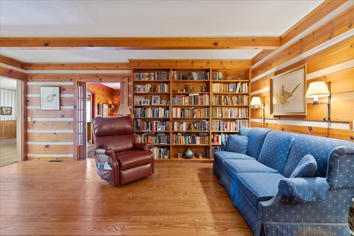 817 Old White Bridge Rd