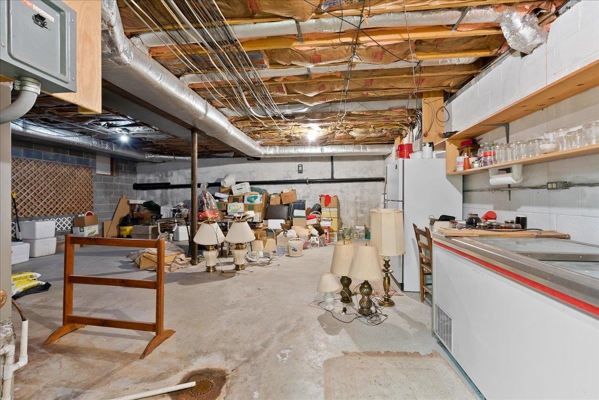 817 Old White Bridge Rd