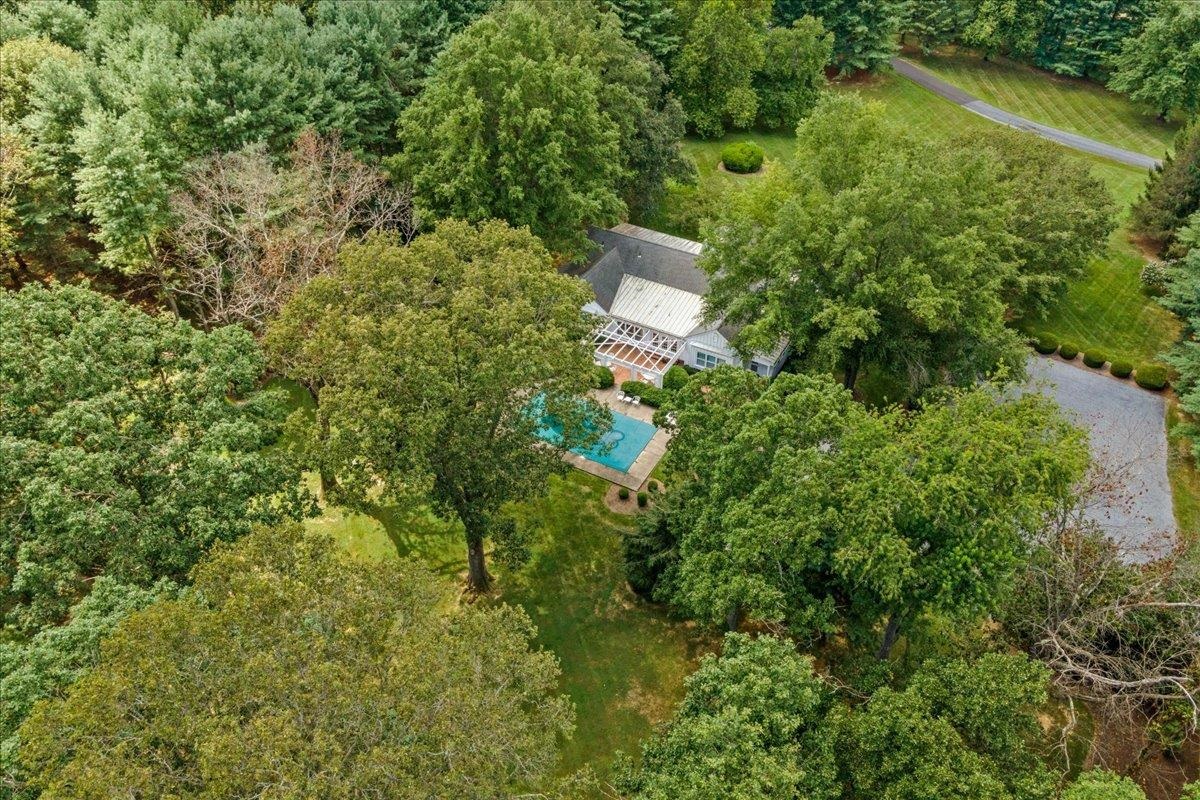 817 Old White Bridge Rd