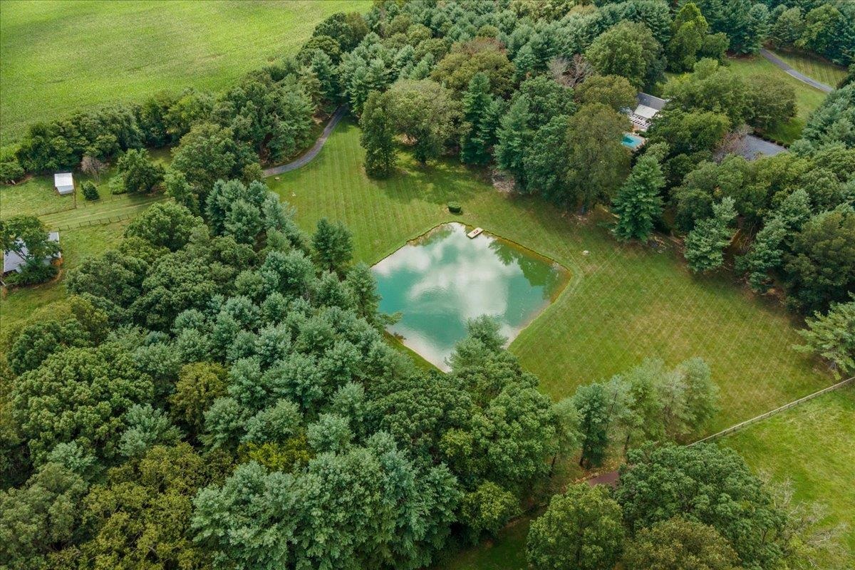 817 Old White Bridge Rd